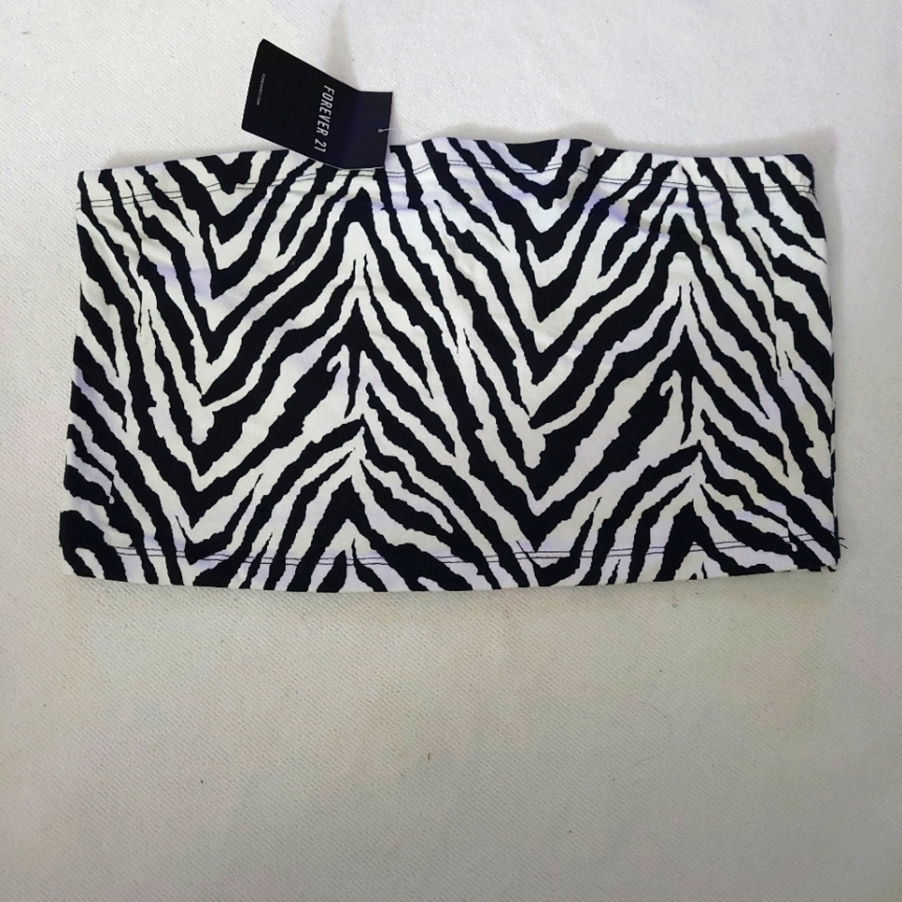 Zebra Tank top.. Forever 21..Size Large